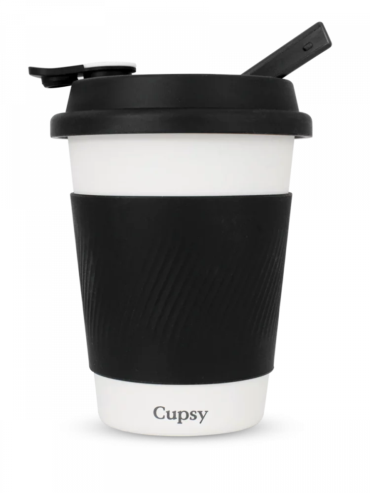 Puffco Cupsy Wasserpfeife im geschlossenen Zustand, sieht aus wie ein Kaffeebecher